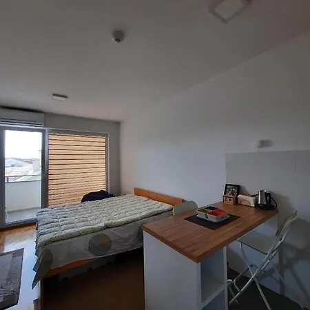 Appartement '84 *